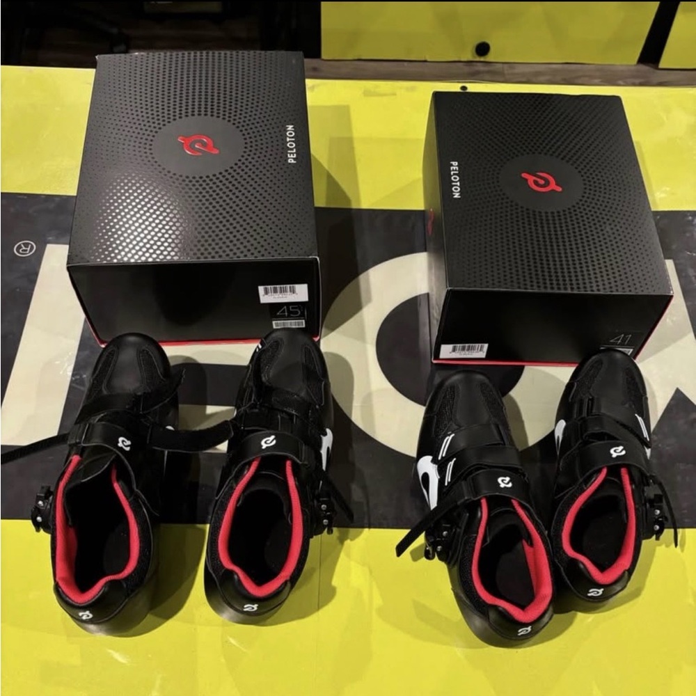 Peloton Black and Red Cycling Shoes. men or woman sizes. Size 41 and 45